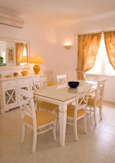 Quinta Da Encosta Velha - Santo Antonio, Villas, Golf & Spa Budens 4*,  Portugal
